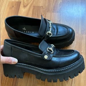 Chunky Black Loafers 🖤
